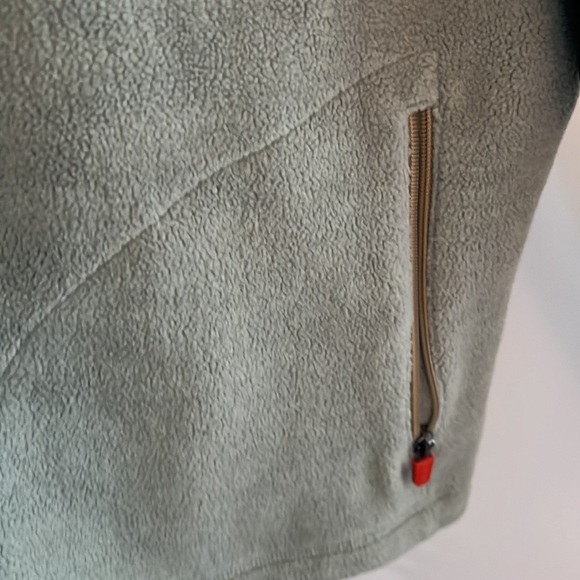 Southern Point Co. Bennington Fleece Vest - Picture 6 of 6